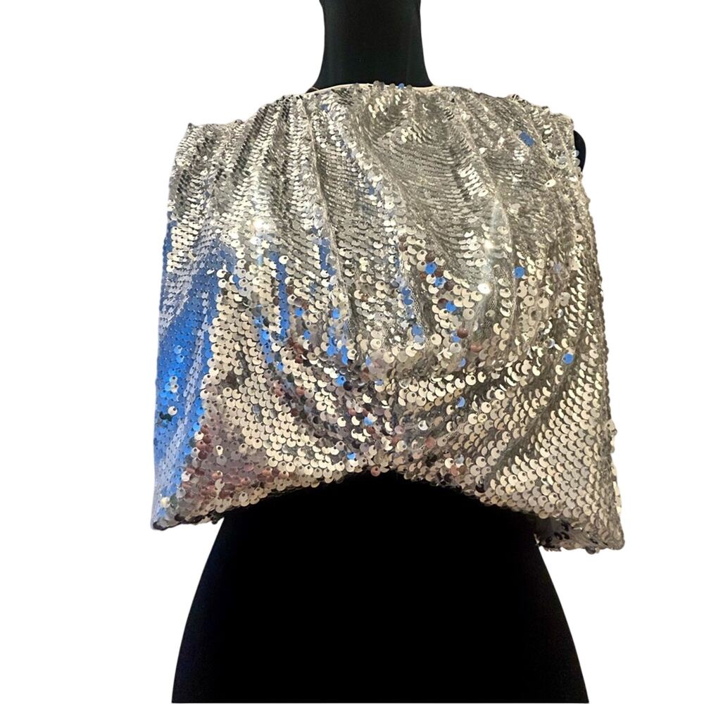NWOT Forever 21 Silver Sequin Crop Top Size L Party Club Disco